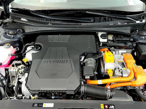 Used 2023 Hyundai Elantra Limited image 27