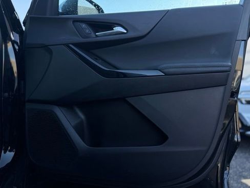 Used 2025 Chevrolet Equinox LT image 13