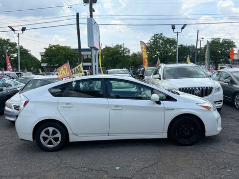 Used 2013 Toyota Prius Two FWD image 6