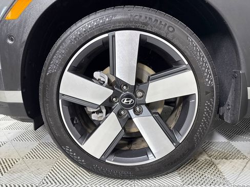 Used 2025 Hyundai Santa Fe Limited image 22