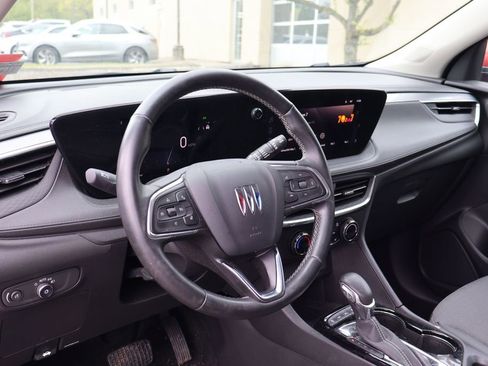 Used 2024 Buick Encore GX Preferred w/ Comfort Package AWD/4WD image 7