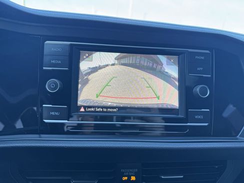 Used 2020 Volkswagen Jetta R-Line w/ R-Line Cold Weather Package image 31