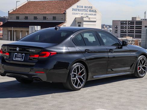Used 2023 BMW 540i w/ M Sport Package image 4