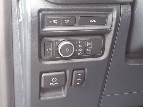 Used 2021 Ford F150 Lariat w/ Equipment Group 502A High RWD image 32