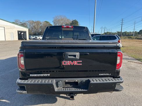 Used 2018 GMC Sierra 1500 Denali w/ Denali Ultimate Package image 7