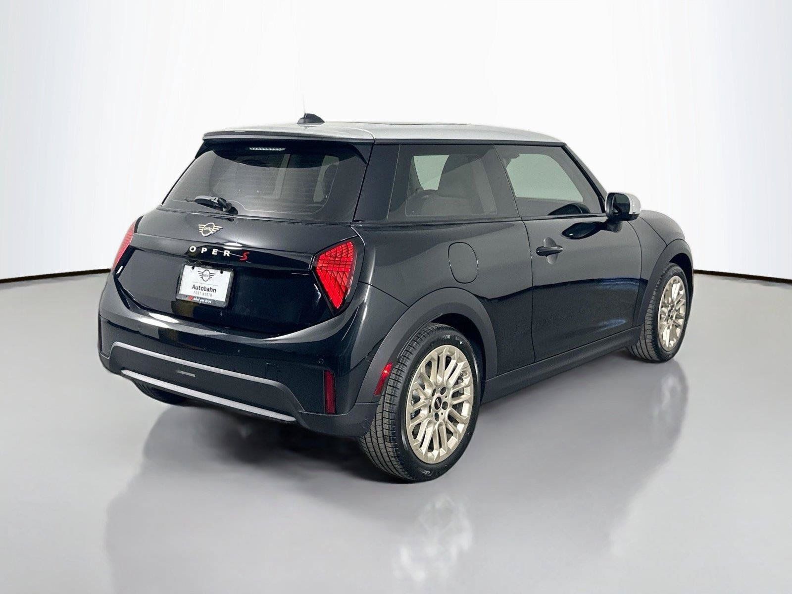 Used 2025 MINI Cooper S FWD image 4
