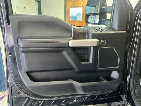 Used 2021 Ford F250 Lariat image 39