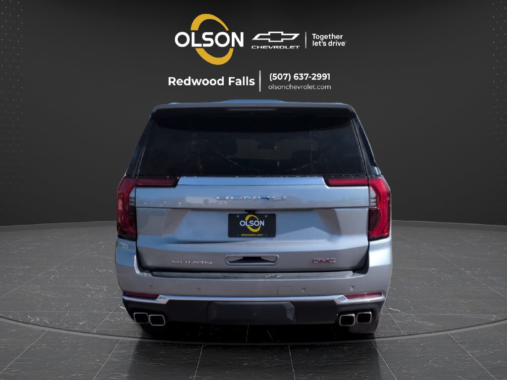 Used 2025 GMC Yukon XL Denali AWD/4WD image 4
