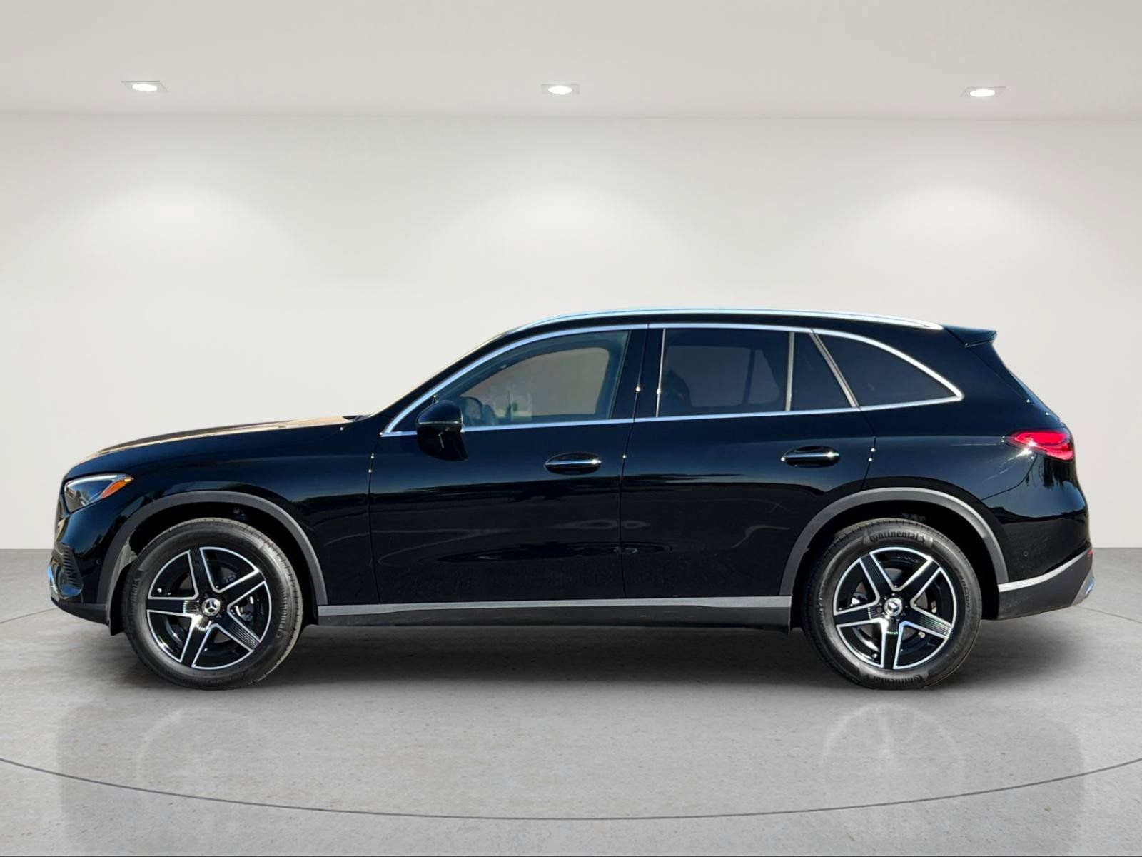 Certified 2026 Mercedes-Benz GLC 300 4MATIC image 2