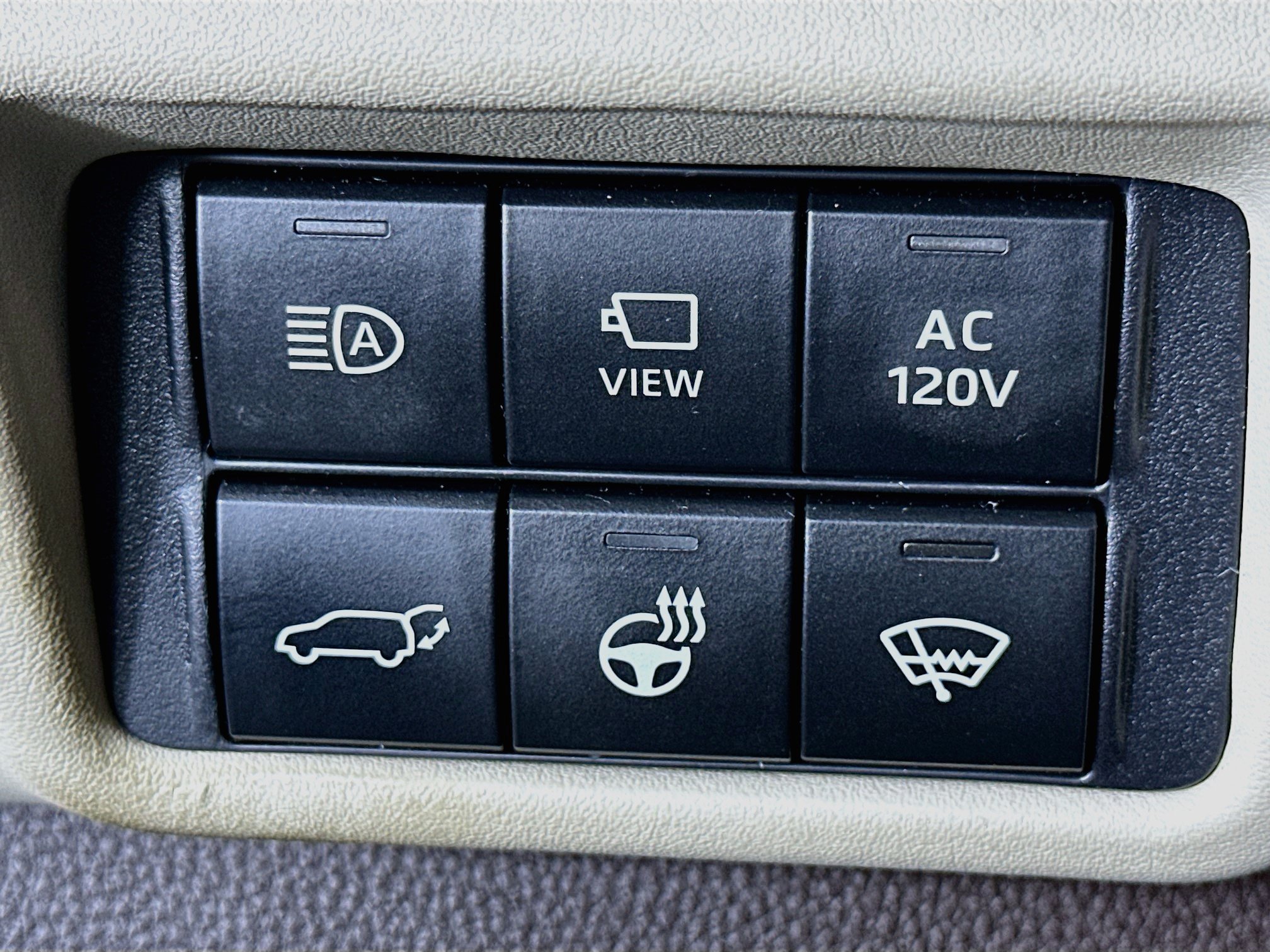 Used 2021 Toyota Highlander Platinum AWD/4WD image 17