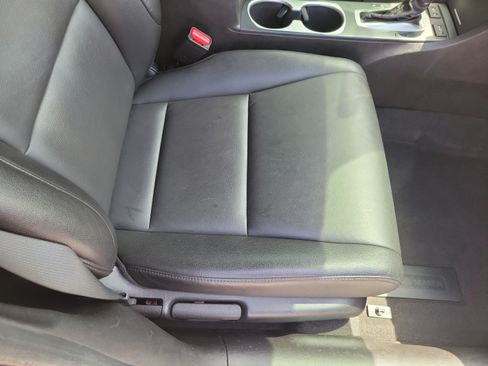 Used 2017 Acura ILX FWD image 19