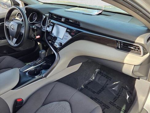 Used 2019 Toyota Camry LE w/ Carpet Mat Package image 21
