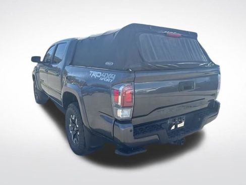 Used 2022 Toyota Tacoma TRD Sport w/ TRD Premium Sport Package image 3
