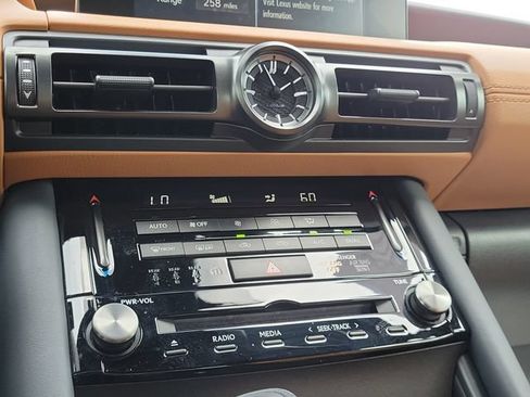 Used 2025 Lexus IS 350 F Sport RWD image 25