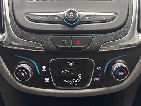 Used 2023 Chevrolet Equinox LS w/ LS Convenience Package image 17