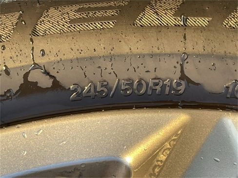 Used 2025 BMW X4 xDrive30i image 6