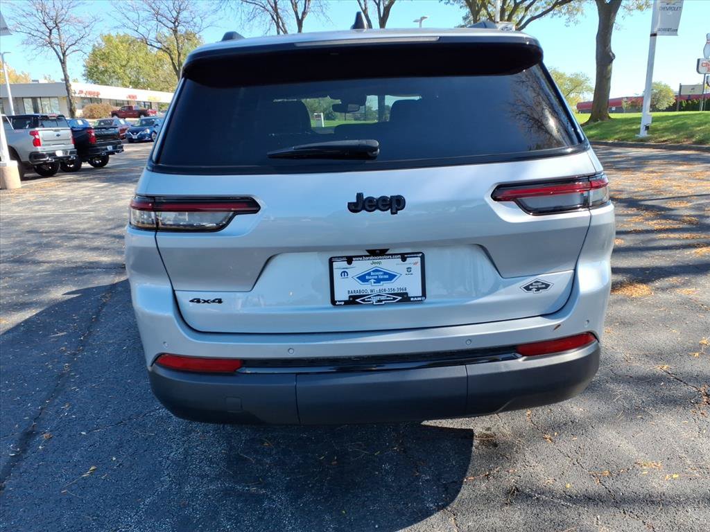 Used 2024 Jeep Grand Cherokee L Laredo AWD/4WD image 6