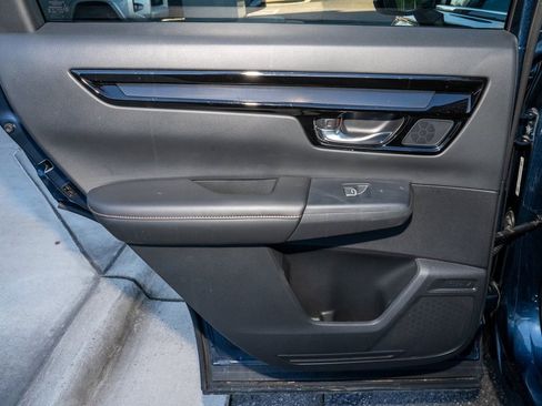 Used 2024 Honda CR-V Sport Touring image 8