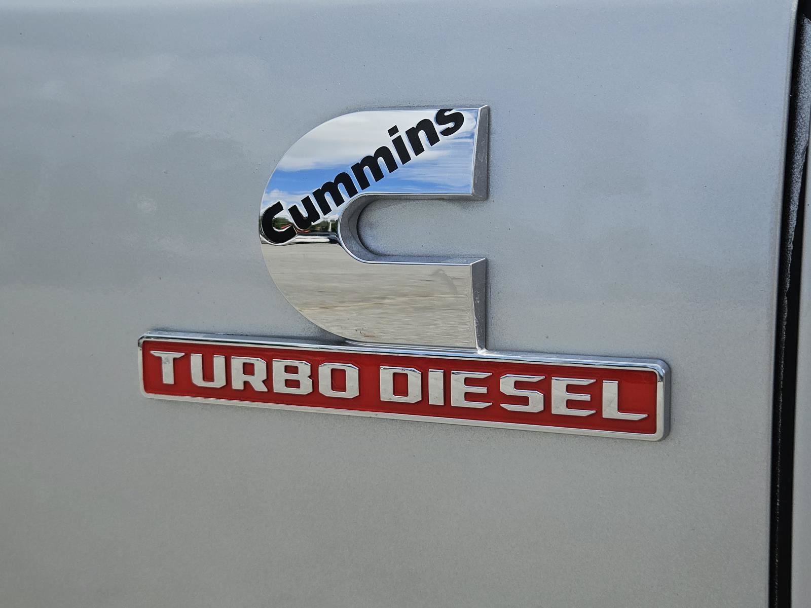 Used 2026 RAM 2500 Laramie AWD/4WD image 11