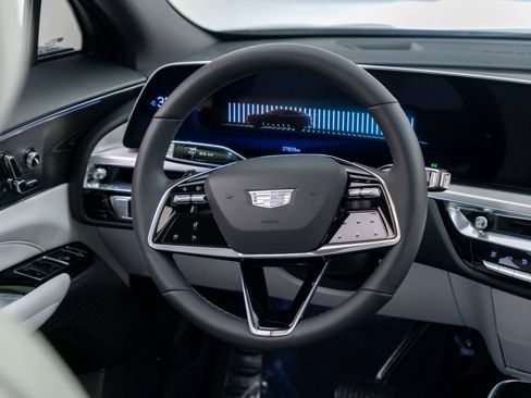 Certified 2024 Cadillac Lyriq Luxury AWD/4WD image 13
