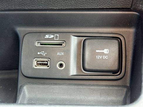 Used 2016 Jeep Cherokee Limited w/ Trailer Tow Group FWD image 32