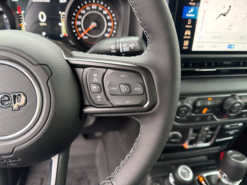 New 2026 Jeep Gladiator Sport AWD/4WD image 16
