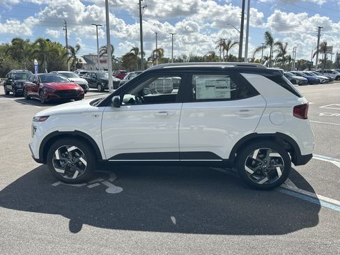 New 2026 Hyundai Venue SEL image 10