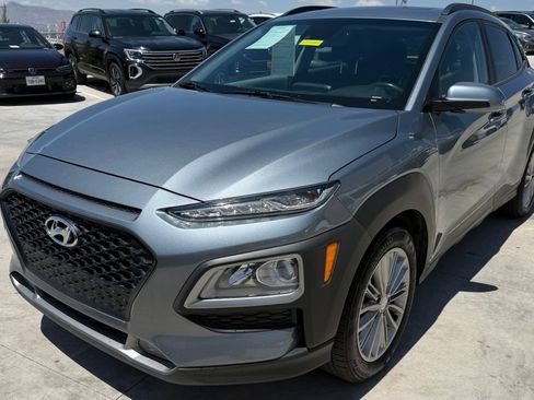 Used 2021 Hyundai Kona SEL Plus FWD image 2