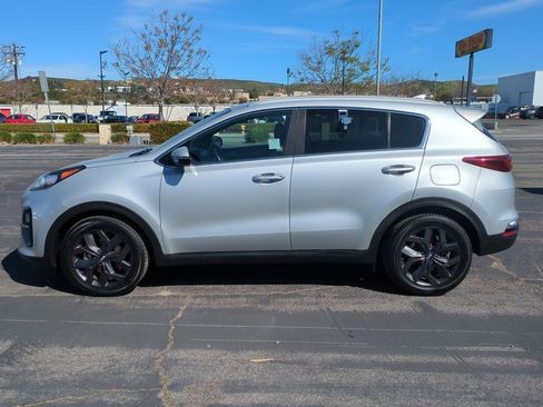 Used 2020 Kia Sportage S image 9