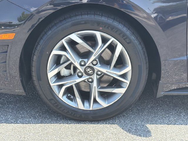 Used 2023 Hyundai Sonata SEL FWD image 13