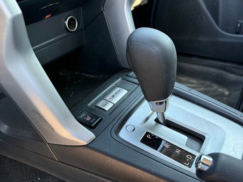 Used 2017 Subaru Forester 2.5i Premium w/ All-Weather Package image 20