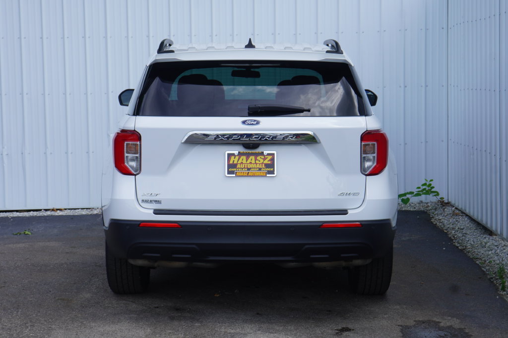 Used 2022 Ford Explorer XLT AWD/4WD image 5