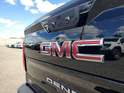 New 2026 GMC Sierra 1500 Denali w/ Denali Reserve Package AWD/4WD image 7