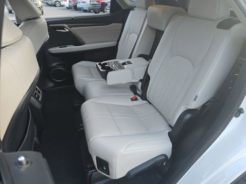 Used 2022 Lexus RX 350L Luxury image 16