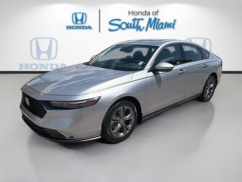Certified 2024 Honda Accord EX image 3