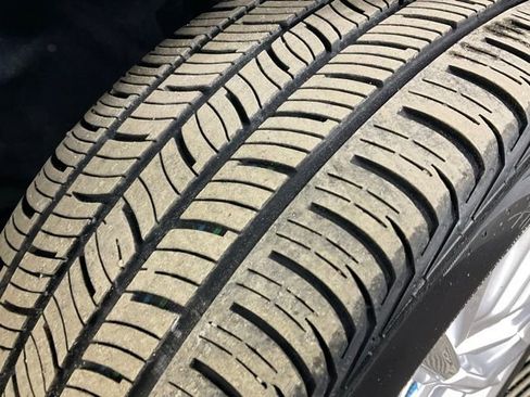 Certified 2023 BMW 330i xDrive Sedan w/ Premium Package image 38