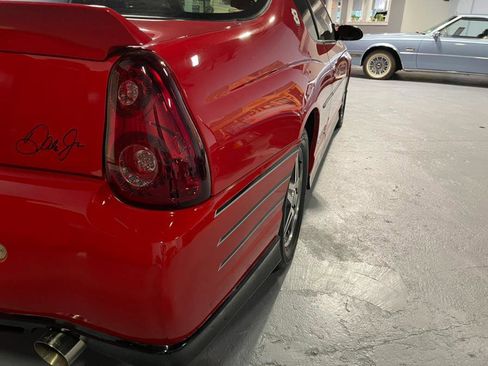 Used 2004 Chevrolet Monte Carlo SS w/ Dale Earnhardt Jr. Package image 6