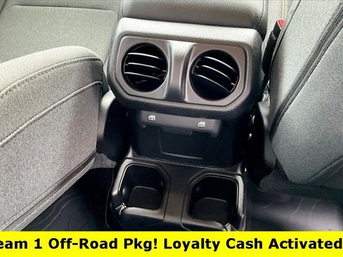 New 2025 Jeep Gladiator Sport image 35