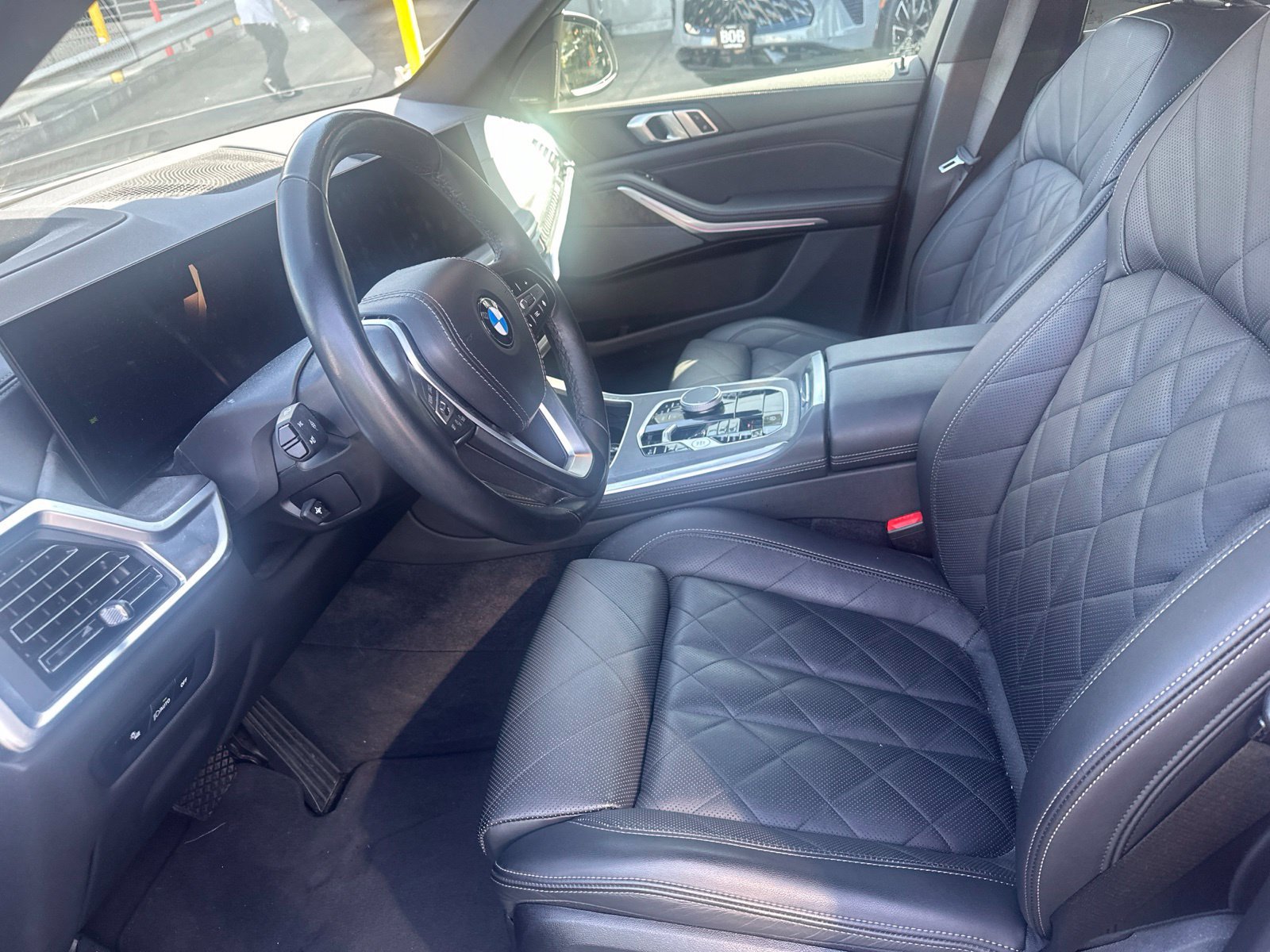 Used 2024 BMW X5 xDrive40i w/ Premium Package AWD/4WD image 9