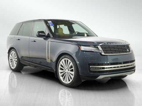 Used 2025 Land Rover Range Rover SE AWD/4WD image 7