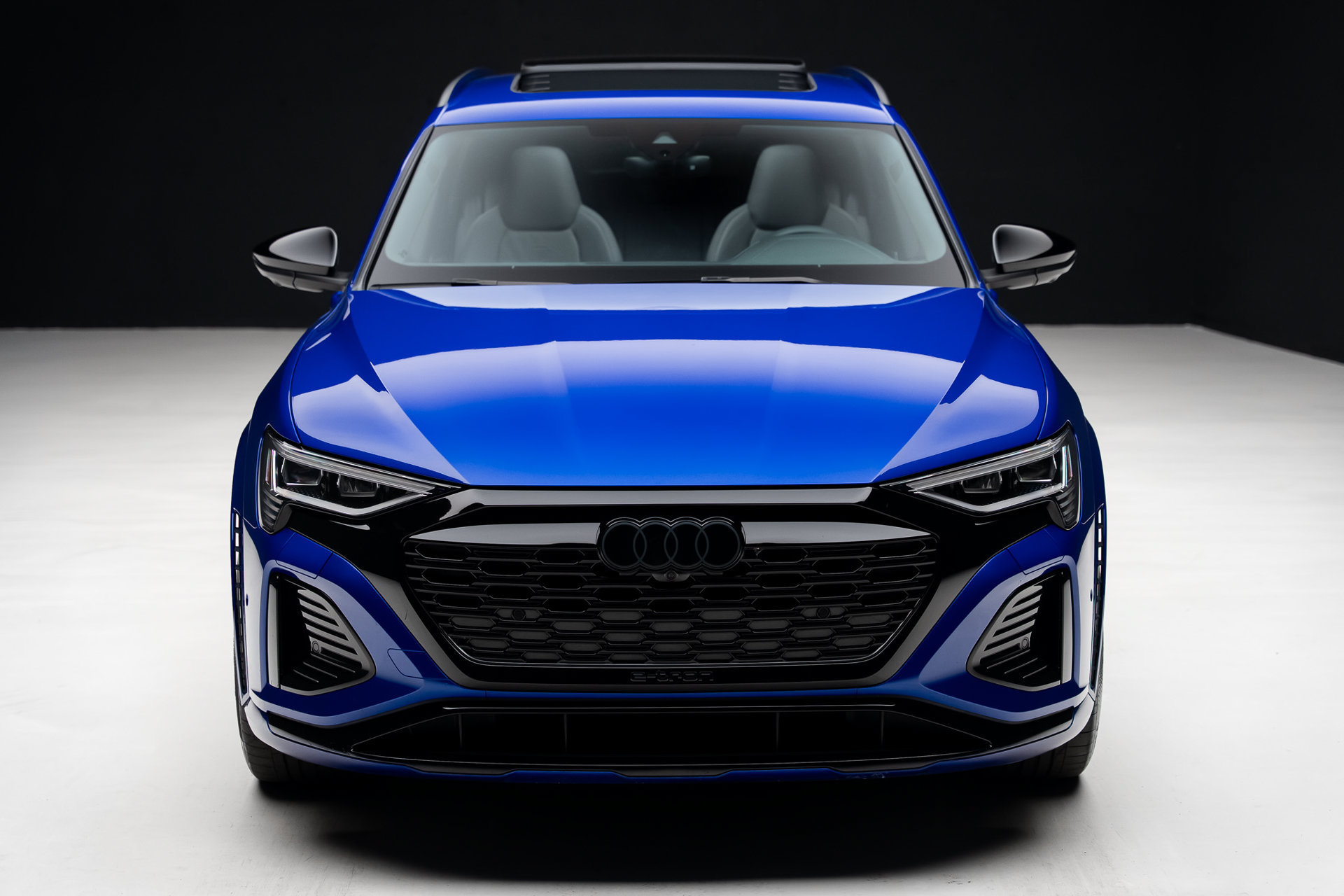 Used 2024 Audi SQ8 e-tron Premium Plus AWD/4WD image 6