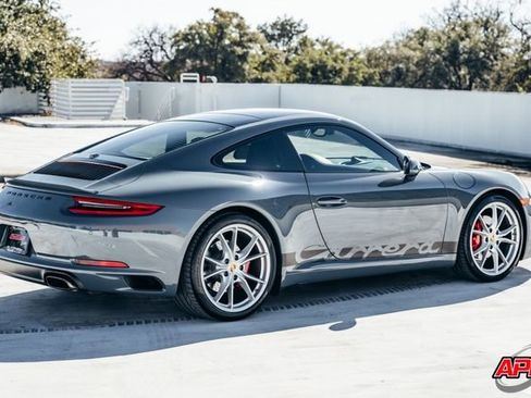 Used 2017 Porsche 911 Carrera image 57