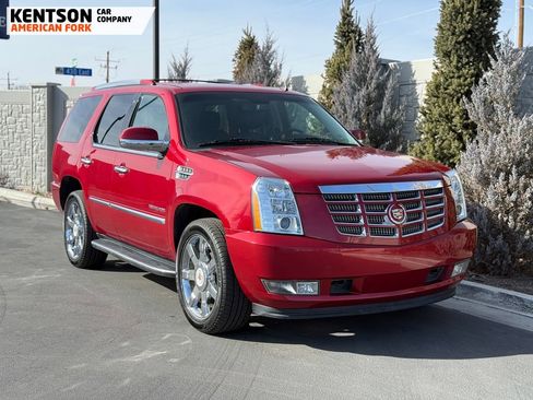 Used 2014 Cadillac Escalade Luxury image 13