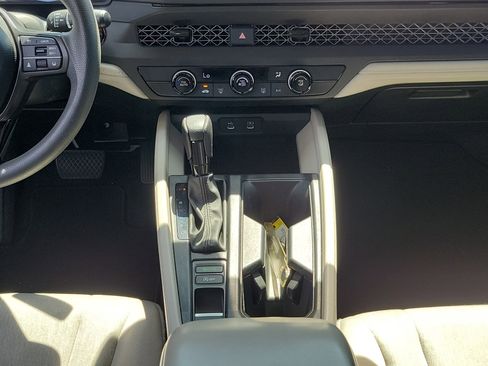 Used 2023 Honda Accord LX image 19
