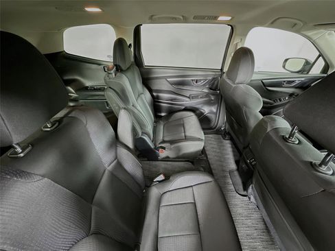 Used 2024 Subaru Ascent Premium w/ Convenience Package image 27