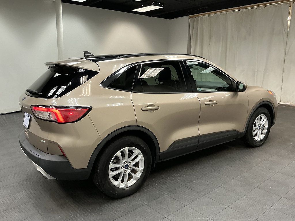 Used 2020 Ford Escape SE FWD image 6