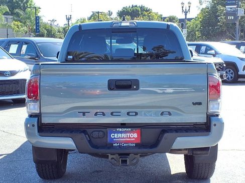 Used 2023 Toyota Tacoma TRD Off-Road w/ Advanced Technology Package AWD/4WD image 3