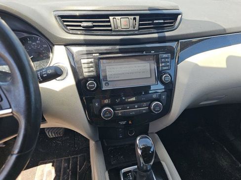 Used 2018 Nissan Rogue Sport SL AWD/4WD image 9