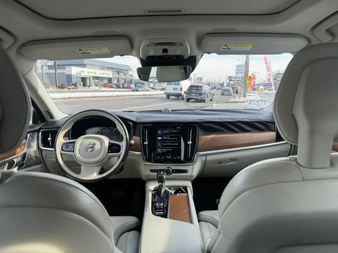 Used 2017 Volvo S90 T6 Inscription w/ Vision Package image 14