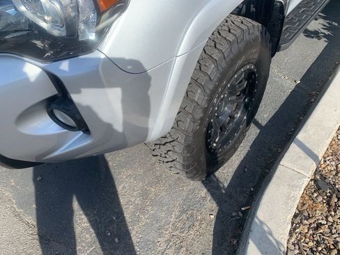 Used 2020 Toyota 4Runner TRD Off-Road image 2